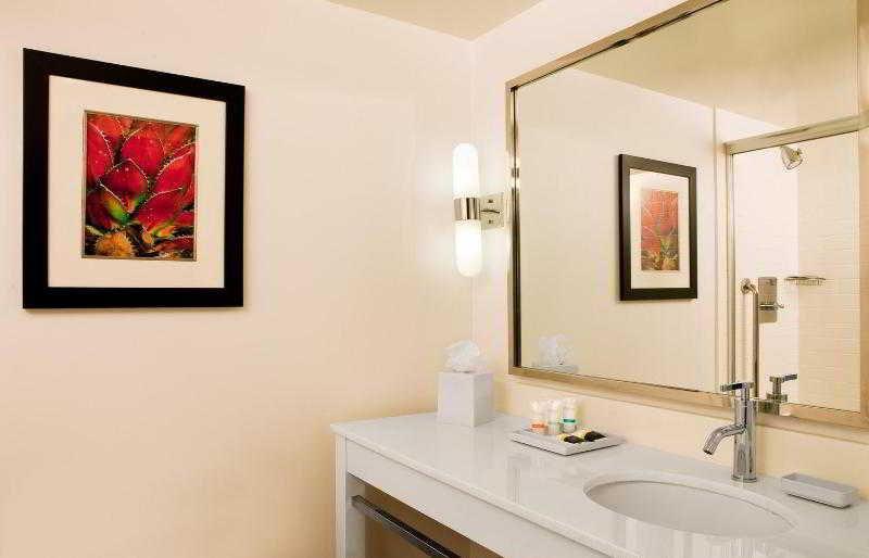 Moxy Phoenix Tempe/Asu Area Экстерьер фото