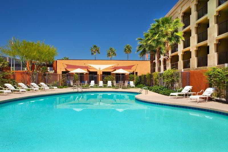 Moxy Phoenix Tempe/Asu Area Экстерьер фото